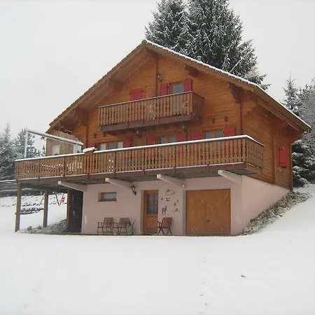 Gerardmer Situe A ゲストハウス ル・トリー